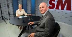 Miklosko v Arene V politike si tu nikto nevazi nikoho Rok zmien sa vsak blizi