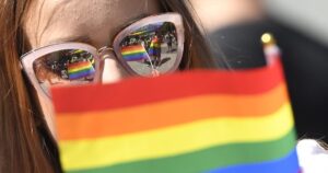 Varsavou presiel jubilejny Pochod rovnosti ktory zdoraznil prava komunity LGBTQ