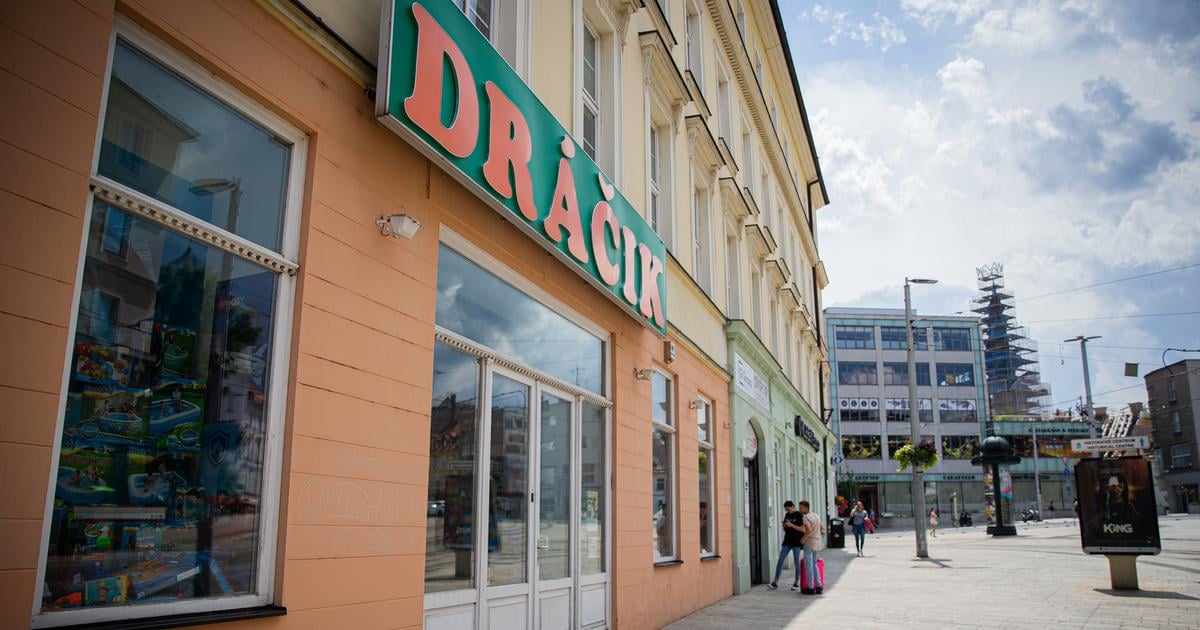 najhorsis vysledok za desat rokov a prepustanie dracik slabne pochybne prispevky sa stale mnozia