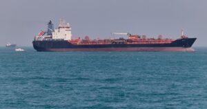 Iran zastavil tri ropne tankery v Hormuzskom prielive