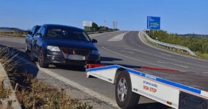 Jeden pruser nestacil Vodic sa predstieral za brata soferoval auto pocas patrania