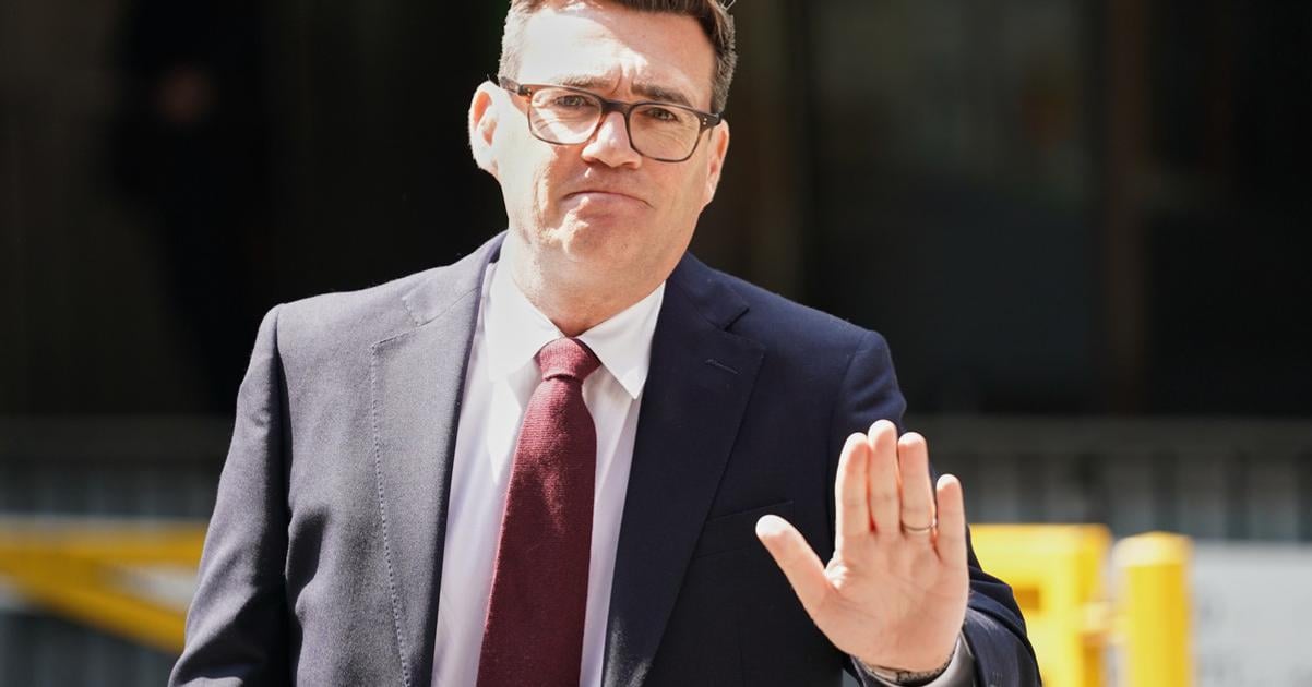 Novym lidrom britskych labouristov sa oficialne stal Andy Burnham