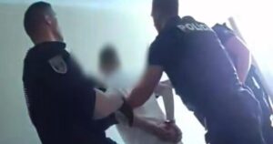 Recepnej sa vyhral strelbou Poicia na hotel poslala niekolko hliadok muza spacifikovali