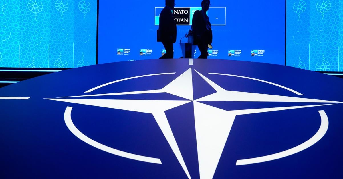 Šéf slovinského parlamentu opäť vyzýva na referendum o členstve v NATO. 2 Sef slovinskeho parlamentu opat vyzyva na referendum o clenstve v NATO