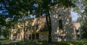 Velky zvrat v pribehu Kastiela Radvanskych Mesto vypovedalo najomcovi a ma odvazne plany