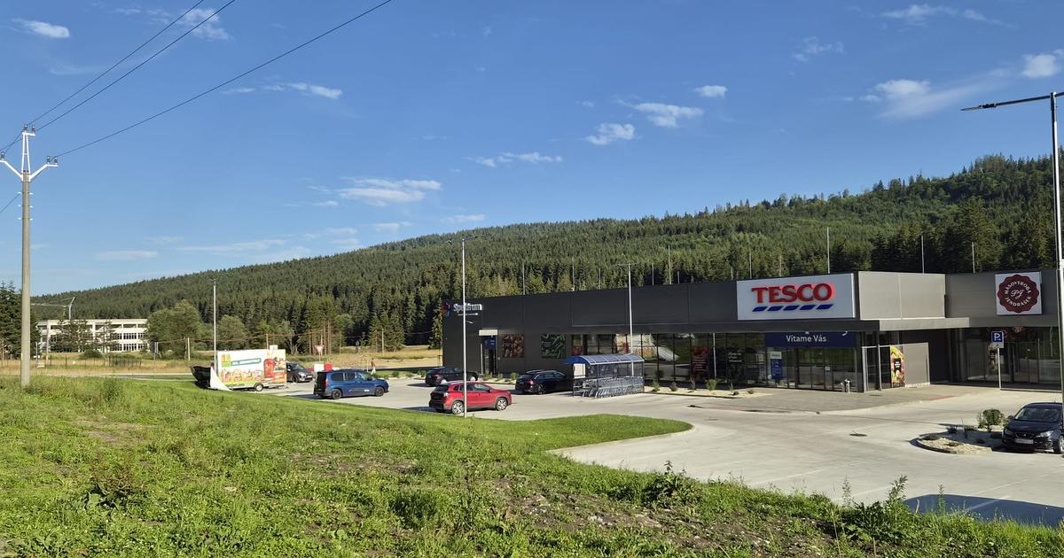 Známy obchodný reťazec postaví v Zákamennom štvrtý supermarket. Rozhoduje sa medzi dvoma pozemkami. 2 Znamy obchodny retazec postavi v Zakamennoem stvrty supermarket Rozhoduje sa medzi dvoma pozemkami