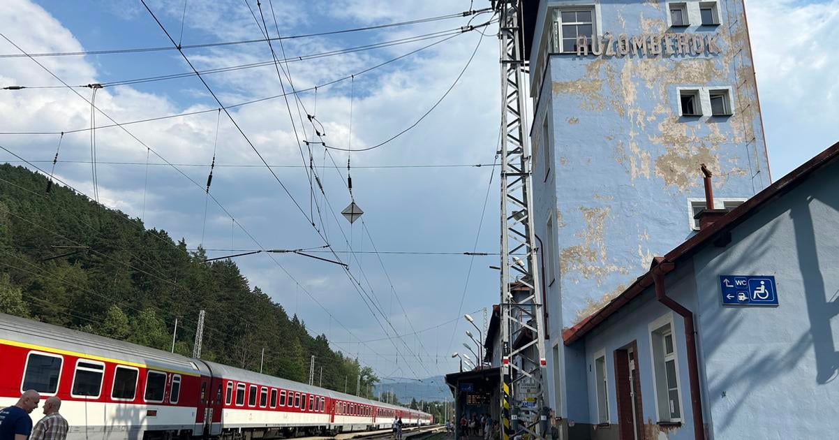 Cestujucich vita opadavujuca omietka Historicku zeleznu stanicu opravi za dva miliony eur