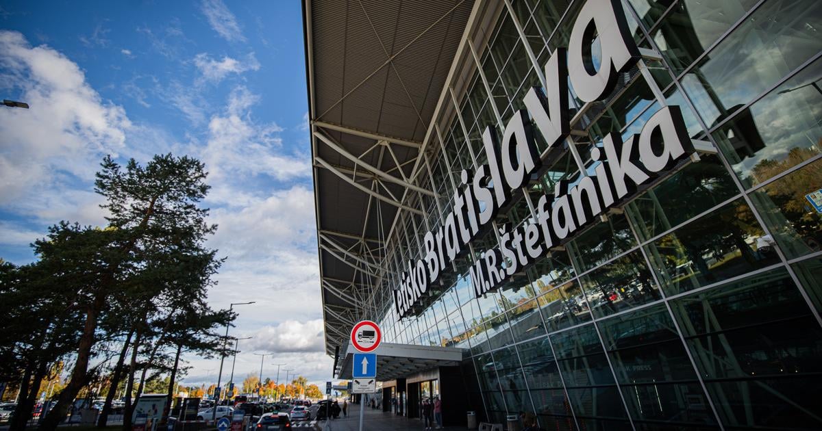 Policia skontrolovala minuly tyzden na slovenskych letiskach vyse 78 tisic cestujucich
