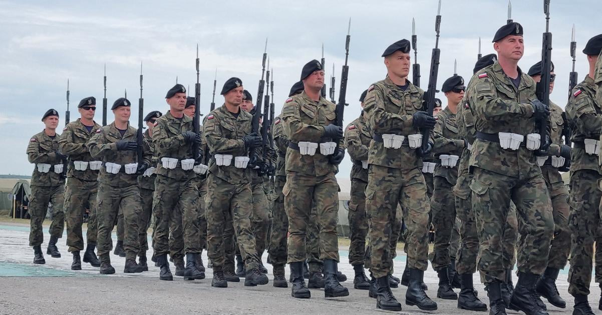 Polska armada coskoro sa stane najvacsou v Europe vyhlasila Tusk
