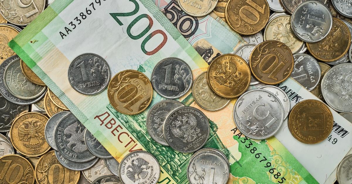 Rusi masivne vyberaju peniaze z banky Vysokym urokom a reciam o dobrej kondicii neveria