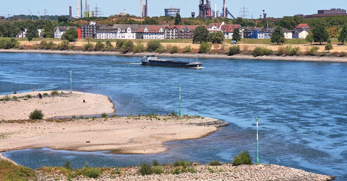 Ryn klesol na rekordne nizku uroven poskodzuje to priemyselnou vyrobou