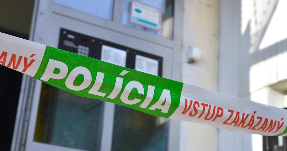 V rodinnom dome nasli telo muza bez znamok zivota policia uzavrela oblast