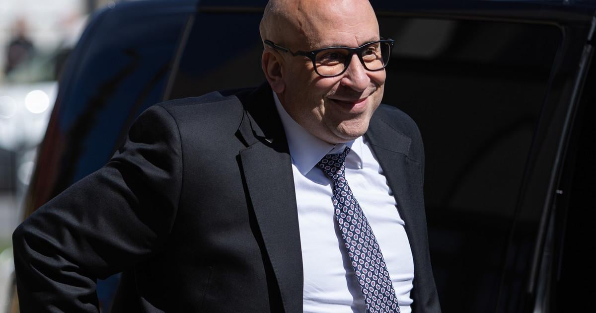 minister Raz a Zeleznice podpisali zmluvu o dokumentacii obnovy Hlavnej stanice v Bratislave