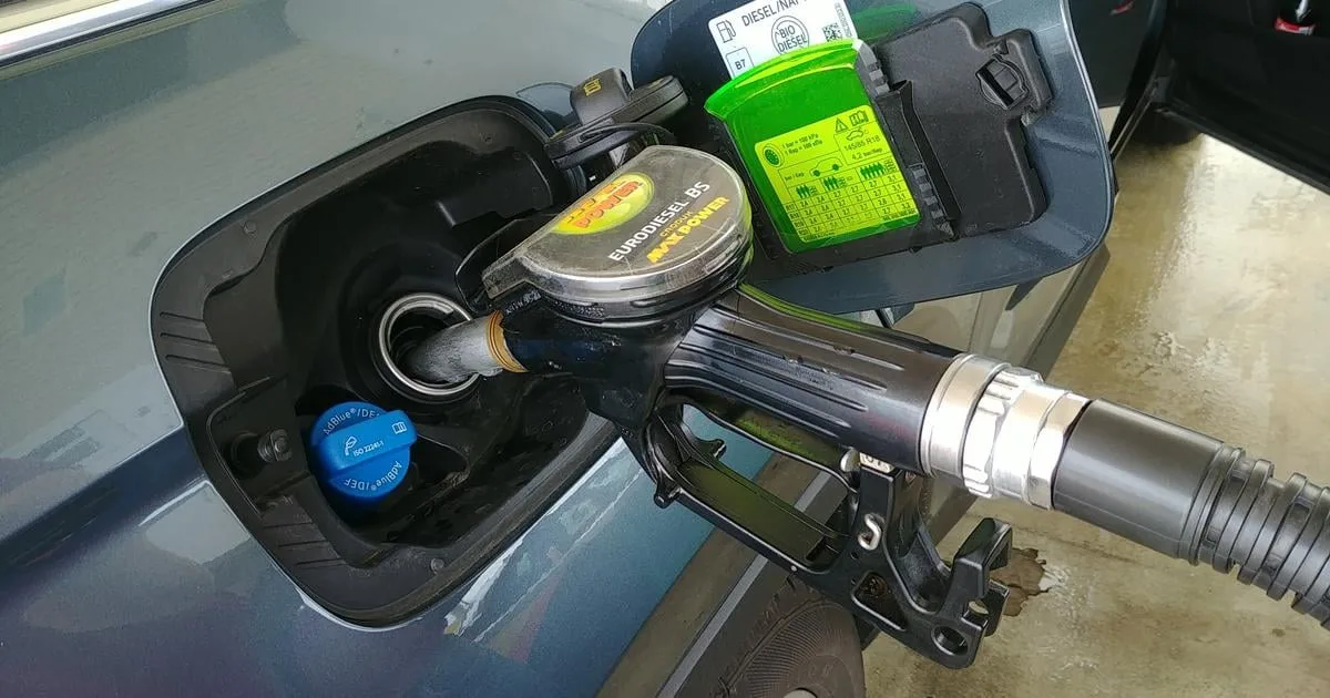 Cena nafty vo Francúzsku stúpla na priemerných 2,41 eura za liter