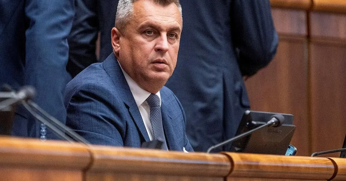 Danko sa prvýkrát vzoprel. Fico ho nemôže potrestať, vláda prekročila Rubikon. 2 Danko sa prvýkrát vzoprel. Fico ho nemôže potrestať, vláda prekročila Rubikon.
