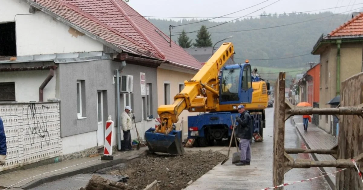 Do kanalizácie je napojených pod 43 percent ľudí, desiatky obcí bez nej
