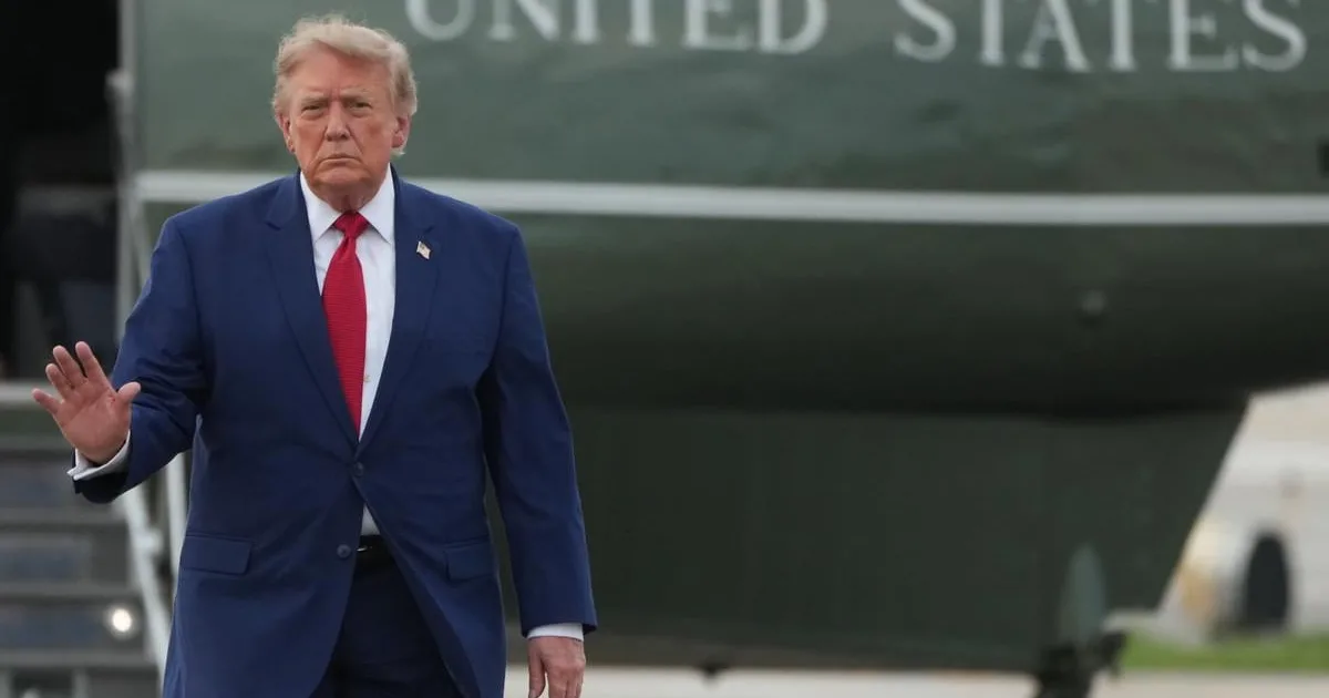 Hlavné americké televízie prerušili vysielanie o Trumpových aktivitách