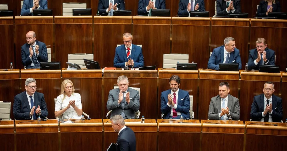 Koalícia a opozícia sa nezhodli na reakciách prezidenta