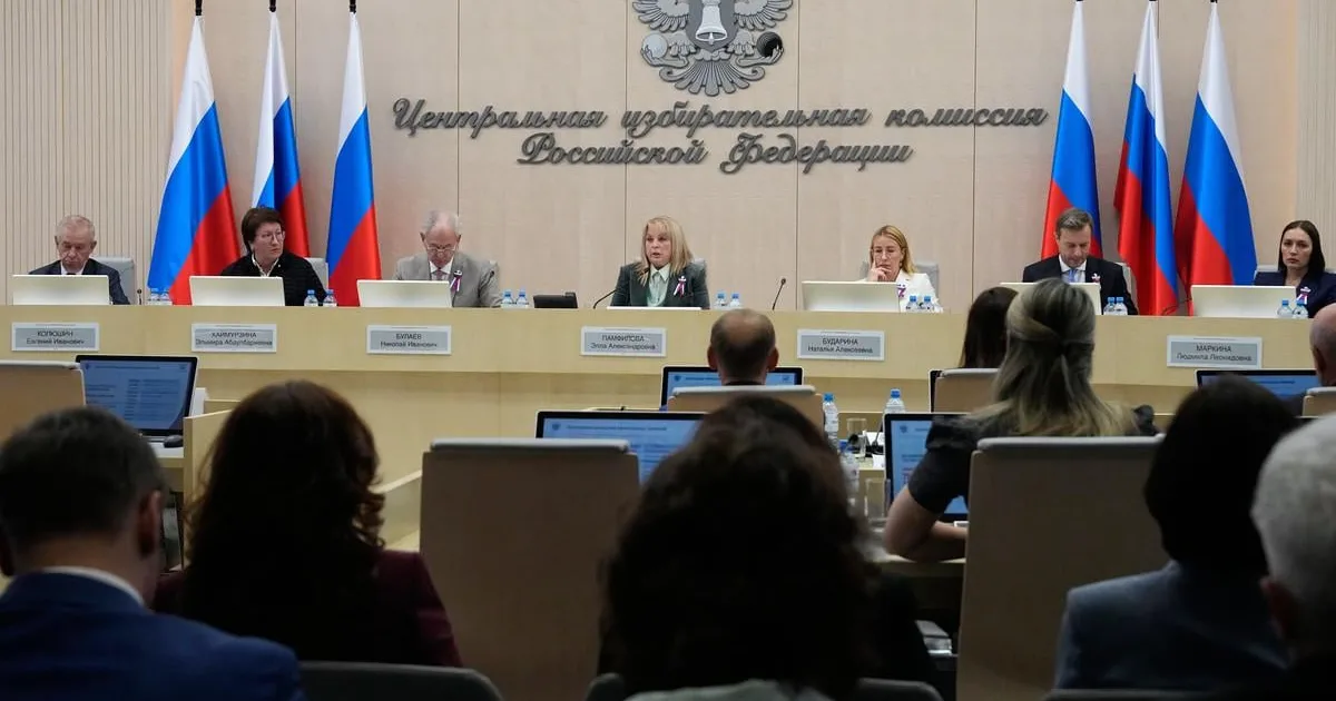 Komisia potvrdila víťazstvo Putinovej strany, získa 349 kresiel