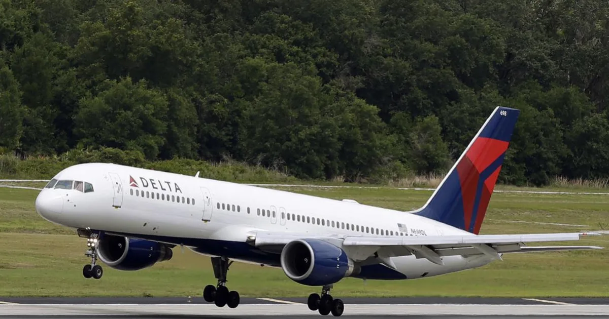 Lietadlo Delta Air Lines núdzovo pristálo