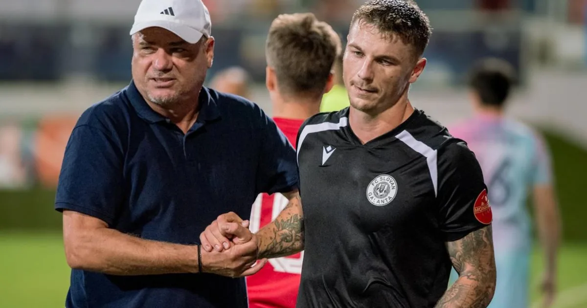 Malý klub s hasičmi a IT odborníkmi šokuje druhú ligu 3 Malý klub s hasičmi a IT odborníkmi šokuje druhú ligu