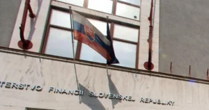 Ministerstvo financií predpokladá rast daňových príjmov