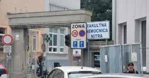 Nemocnica bude vo sviatočnom režime, autobusy ako v pracovný deň. Župa uzavrela dohodu