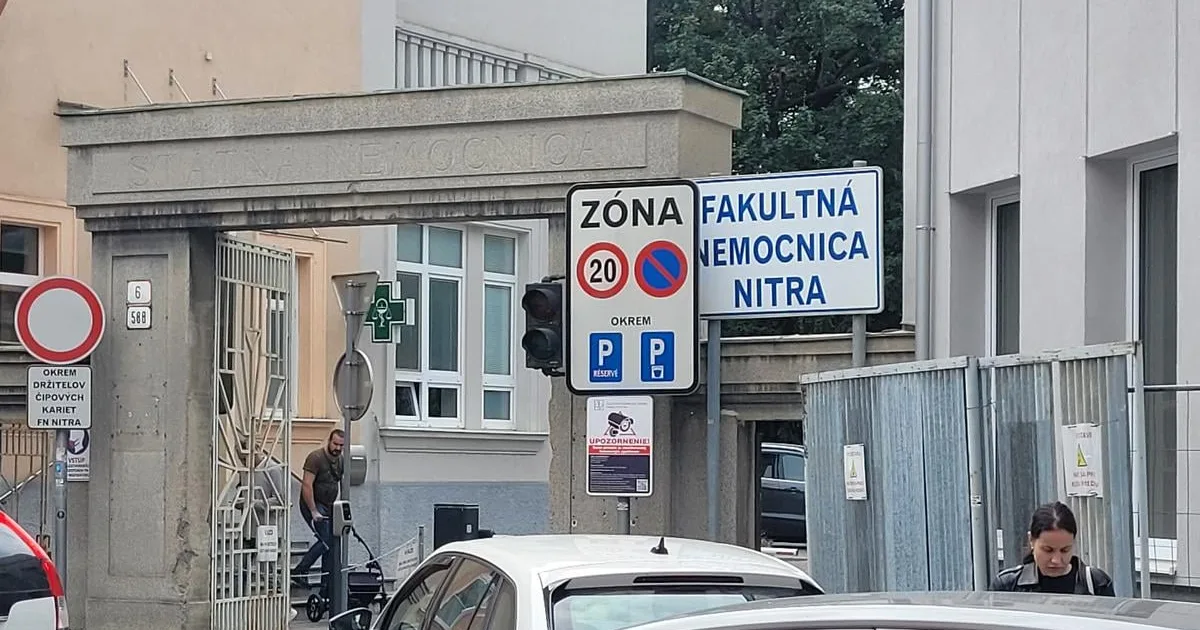 Nemocnica bude vo sviatočnom režime, autobusy ako v pracovný deň. Župa uzavrela dohodu