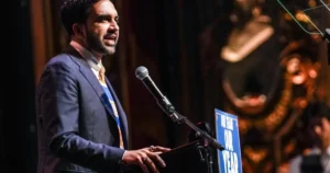 Newyorský primátor zverejnil plán boja proti antisemitizmu v meste