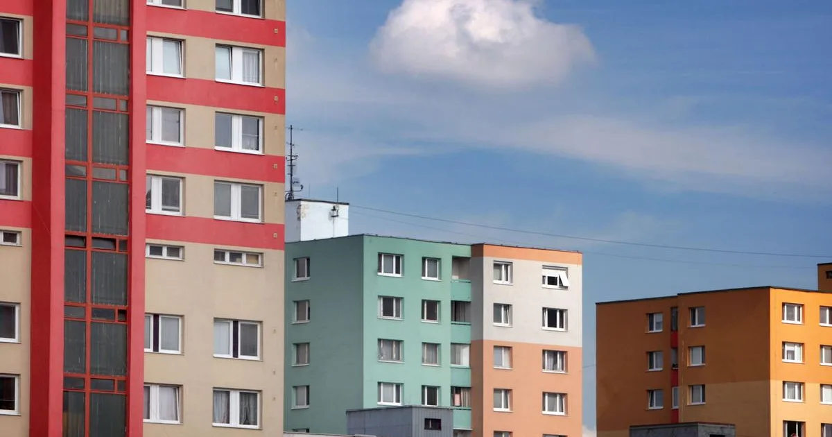 Odchod z rodičovského hniezda odkladajú Slováci takmer do 31 rokov