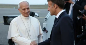 Pápež zakončil návštevu Francúzska a odcestoval do Ríma