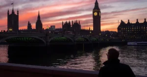 Rast cien v britských obchodoch sa v septembri spomalil
