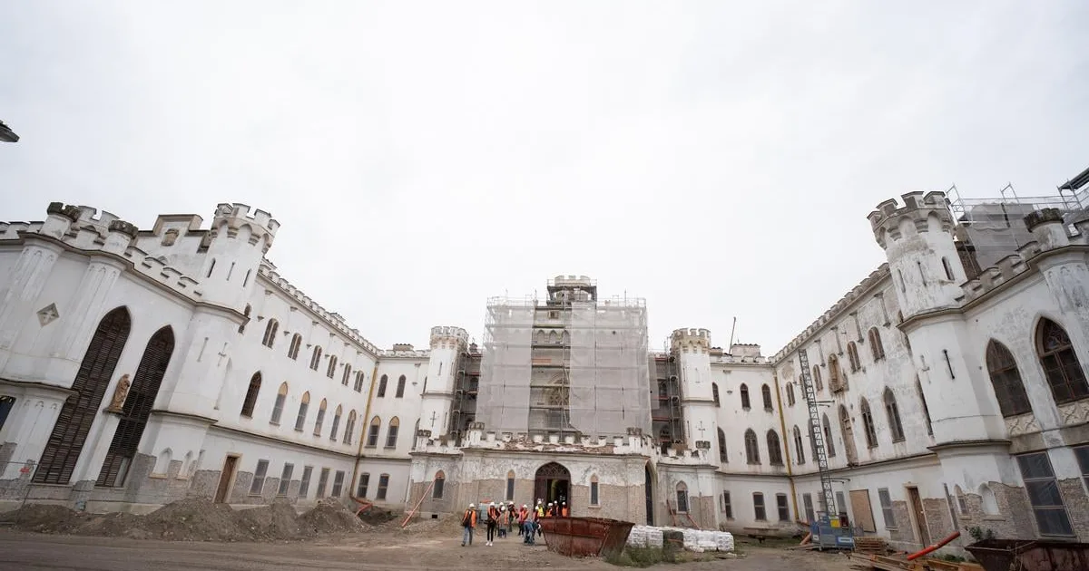 Rekonštrukcia rusovského kaštieľa napreduje