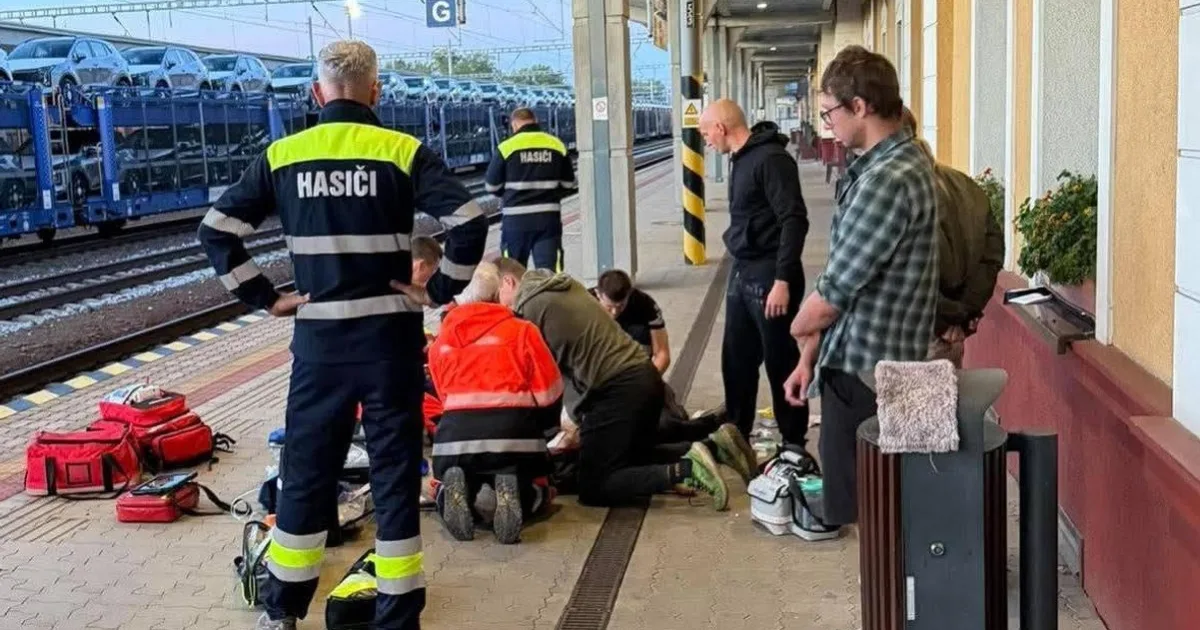 Svedok opísal boj o život muža na stanici v Teplej, po polhodine ho oživili