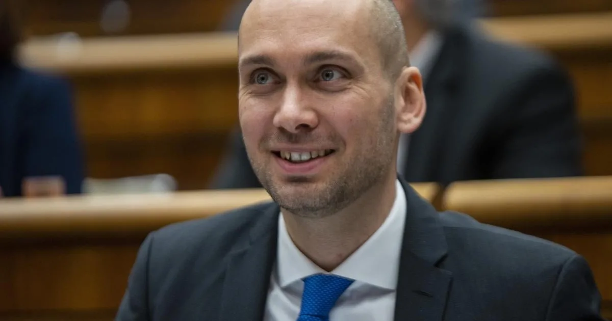 Vláda podľa opozície stále nerieši vysoké ceny pohonných látok