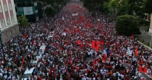 Albánsko zažíva pokračujúce protesty, ktoré pokračujú