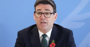 Britský premiér Burnham by privítal rokovania o obchode
