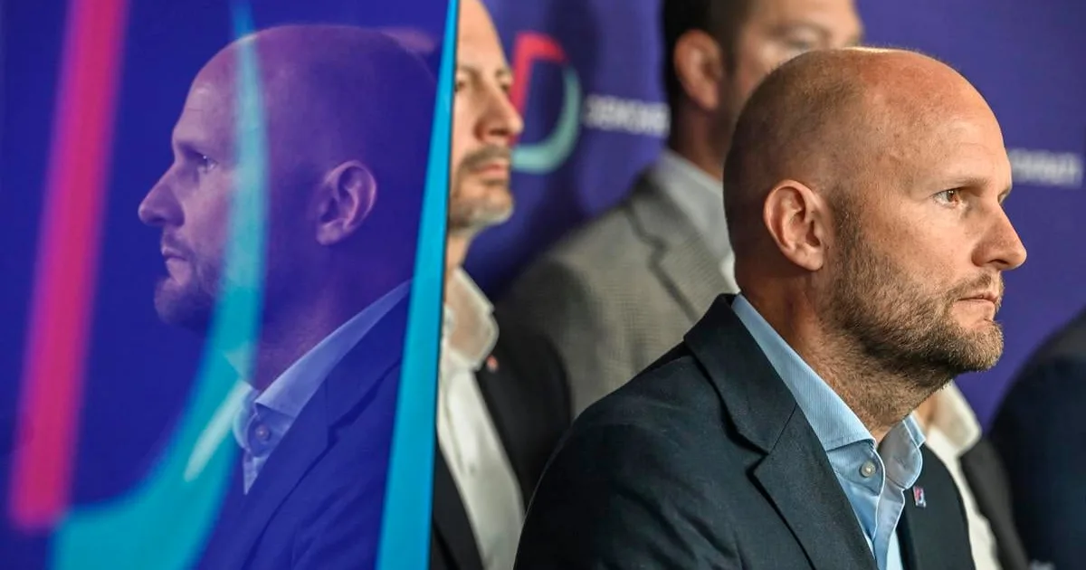 Demokrati sú pre koalíciu len dočasnou vzpruhou 2 Demokrati sú pre koalíciu len dočasnou vzpruhou