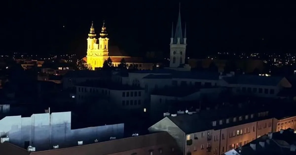 Dominanty sú štyri roky potme, výnimku mali spočiatku len dve