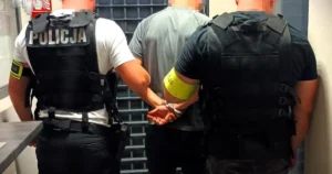 Dva útoky otriasli poľskými školami, polícia zasahovala