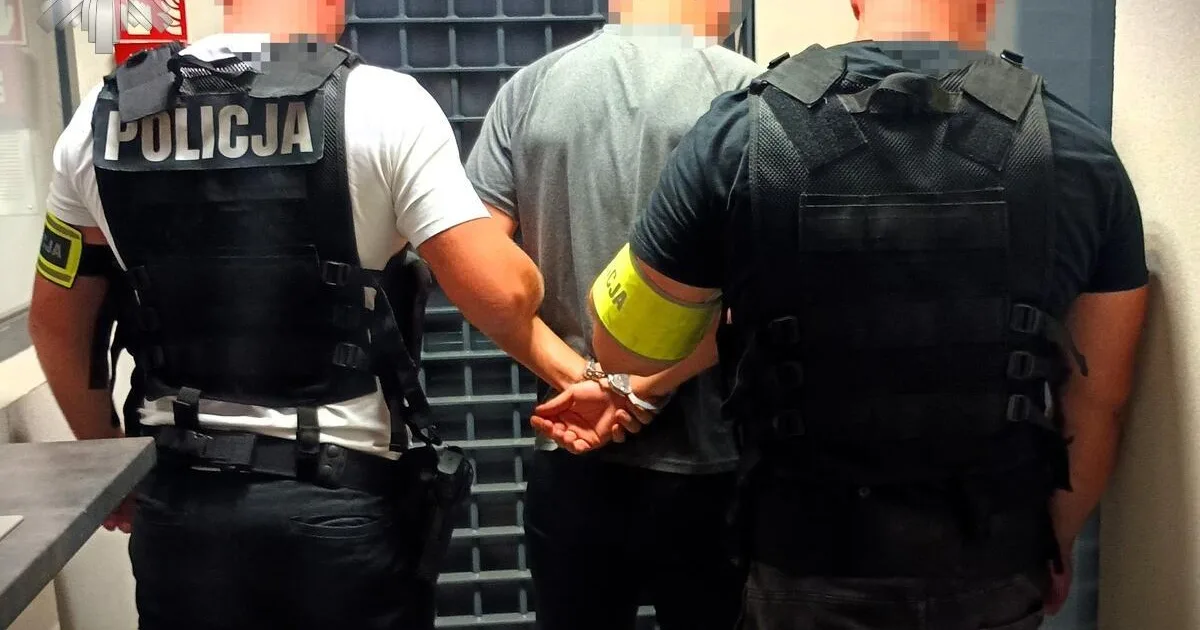 Dva útoky otriasli poľskými školami, polícia zasahovala
