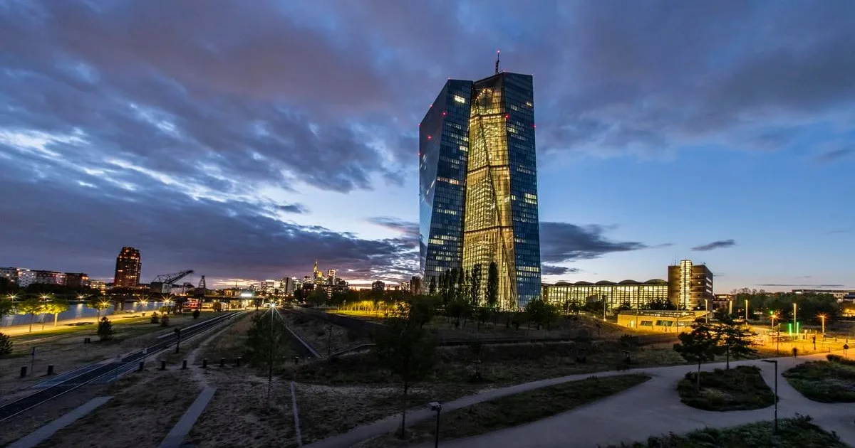 Francúzsky deficit otrasie trhmi. Nervozita môže dopadnúť aj na Slovensko 4 Francúzsky deficit otrasie trhmi. Nervozita môže dopadnúť aj na Slovensko