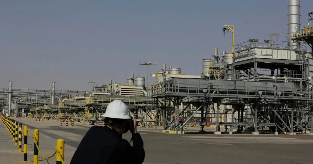 Globálne ropné rezervy sú hrozivo nízke, varuje šéf ropného giganta Aramco 4 Globálne ropné rezervy sú hrozivo nízke, varuje šéf ropného giganta Aramco