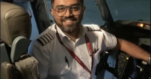 Indický pilot spoločnosti FlyDubai pri lete z Dubaja