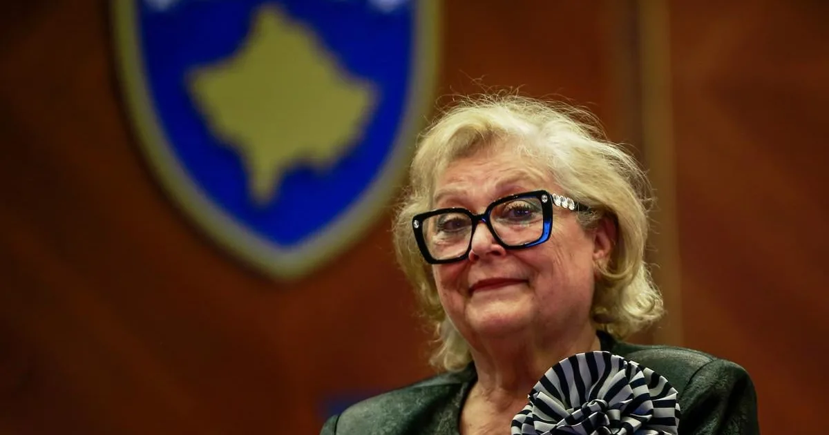 Kosovský parlament zvolil prezidentku, vyhol sa rozpusteniu 2 Kosovský parlament zvolil prezidentku, vyhol sa rozpusteniu