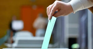 Na strednom Považí vedie ponuka vládneho trojlístka. Najviac kandidátov stavilo na nezávis