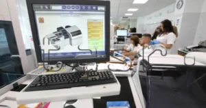O európske štipendiá je rekordný záujem. Udržať vedcov je však pre Európu ťažké
