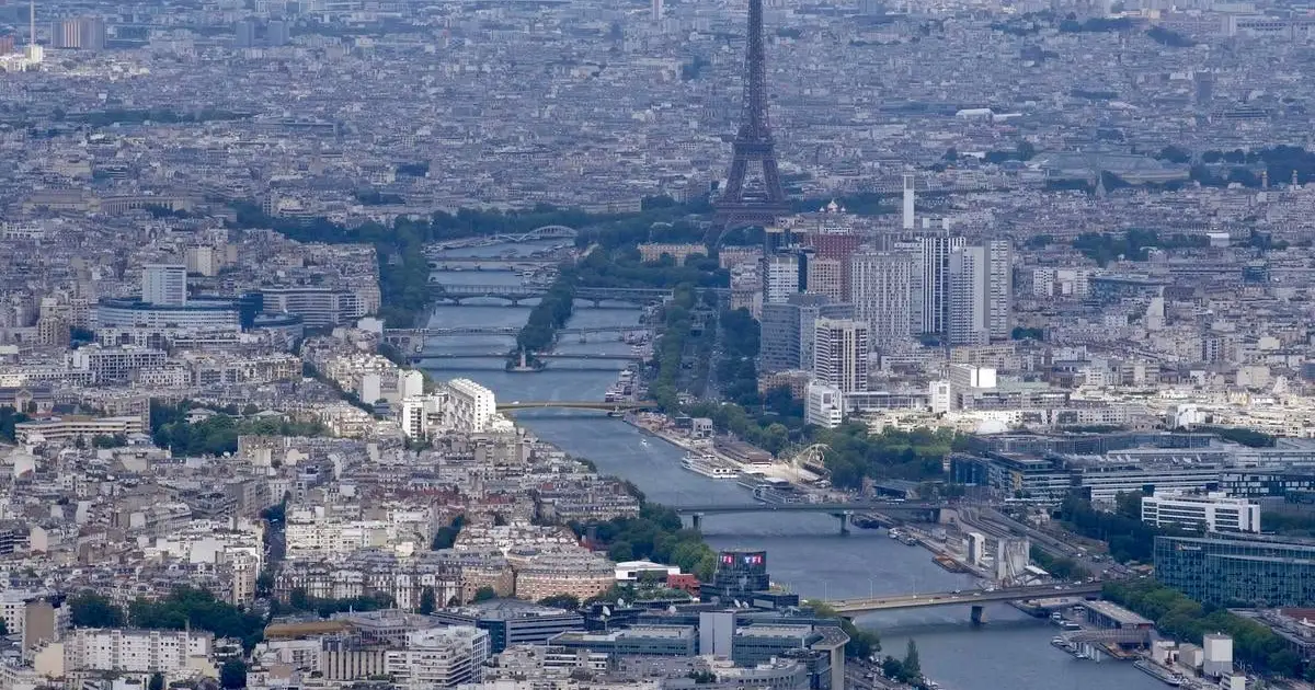 Parížske múzeá zatvorili, dôvodom je bezpečnosť