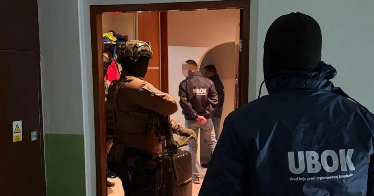 Polícia zakročila proti podozrivému páru