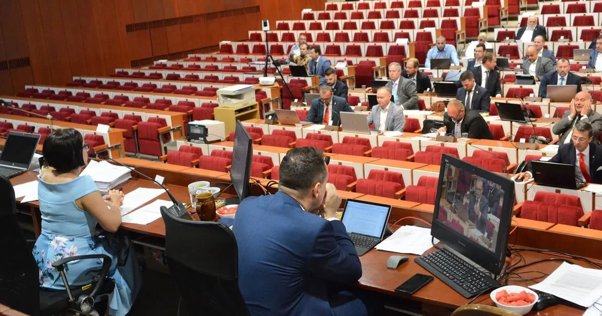 Polovica mestského parlamentu budú nováčikovia, končí aj vedenie mesta